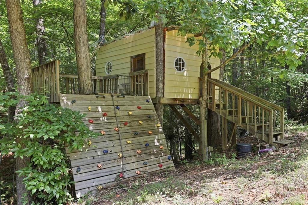 61 Majestic Oak Drive Dahlonega GA 30533