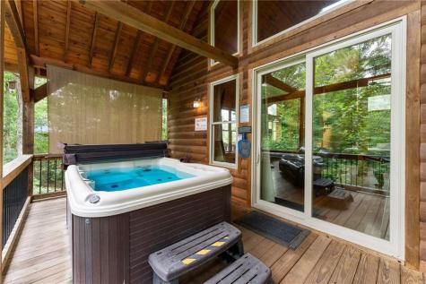 265 Maple Ridge Drive Cleveland GA 30528