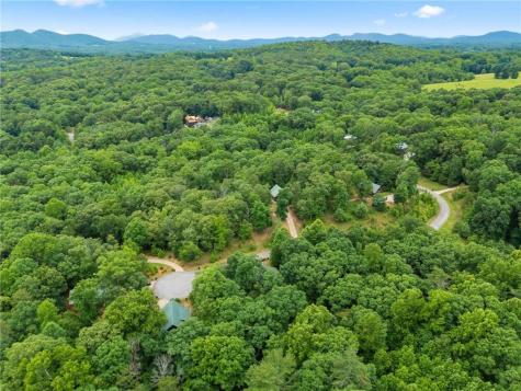 265 Maple Ridge Drive Cleveland GA 30528