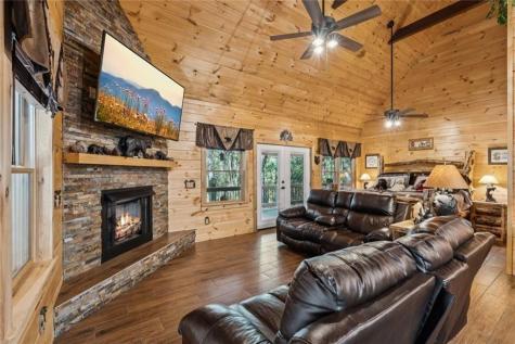 491 Old Parker Terrace Ellijay GA 30536