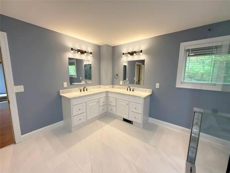1803 Chatuge Hills Road Hiawassee GA 30546