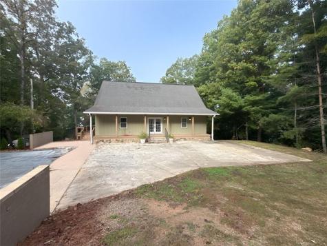 1803 Chatuge Hills Road Hiawassee GA 30546
