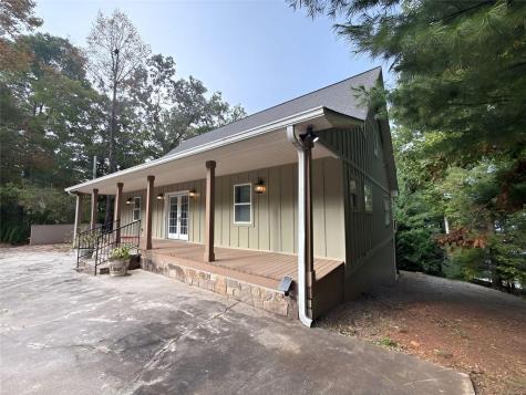 1803 Chatuge Hills Road Hiawassee GA 30546