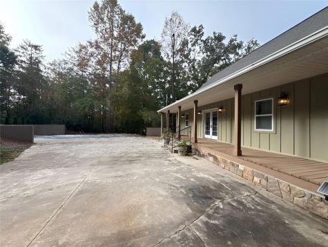 1803 Chatuge Hills Road Hiawassee GA 30546