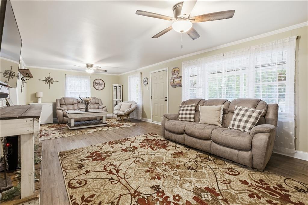559 Donahoo Road SE Silver Creek GA 30173