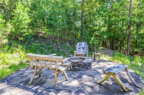 216 Dawn Lane Ellijay GA 30540