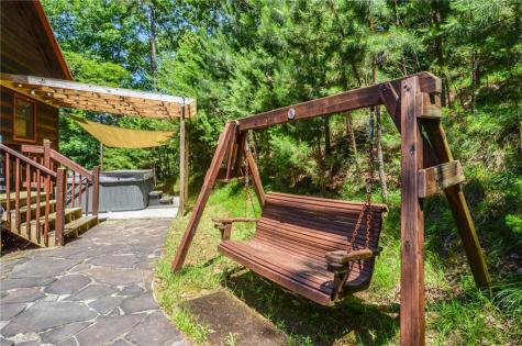 216 Dawn Lane Ellijay GA 30540