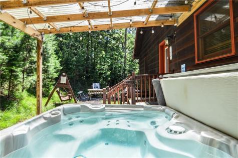 216 Dawn Lane Ellijay GA 30540