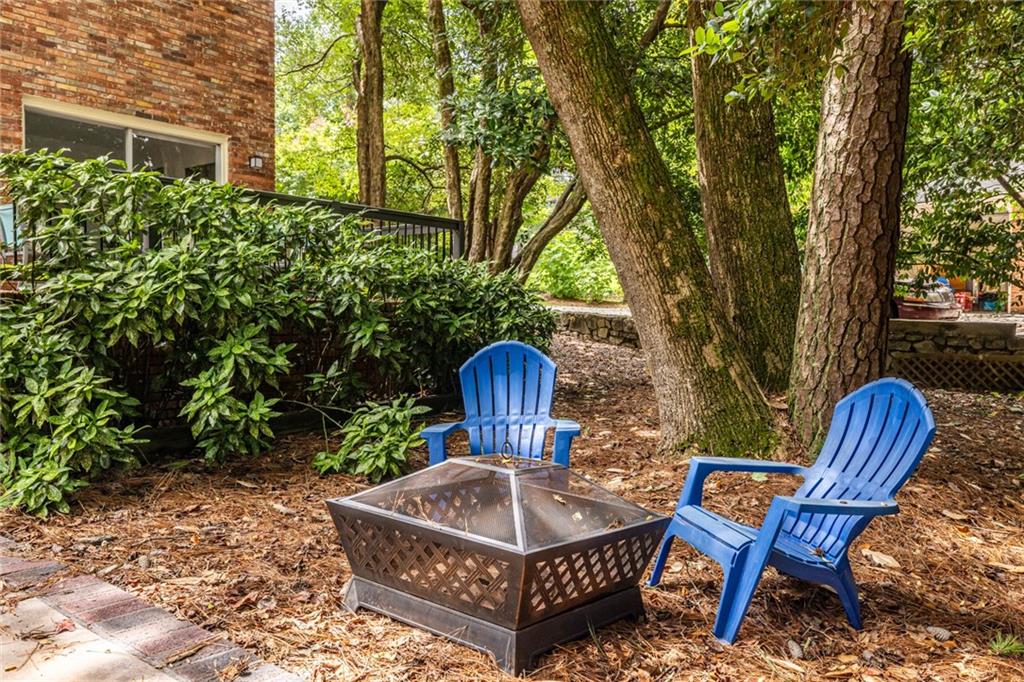 1684 Cartwright Court Decatur GA 30033