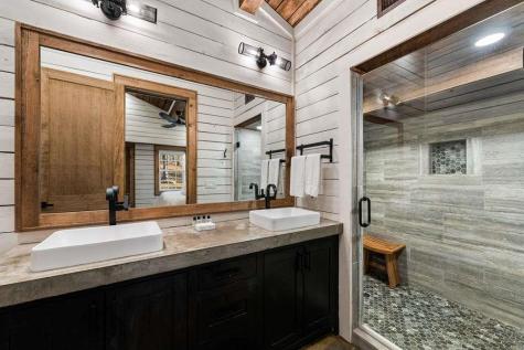 166 Red Oak Lane Mccaysville GA 30555