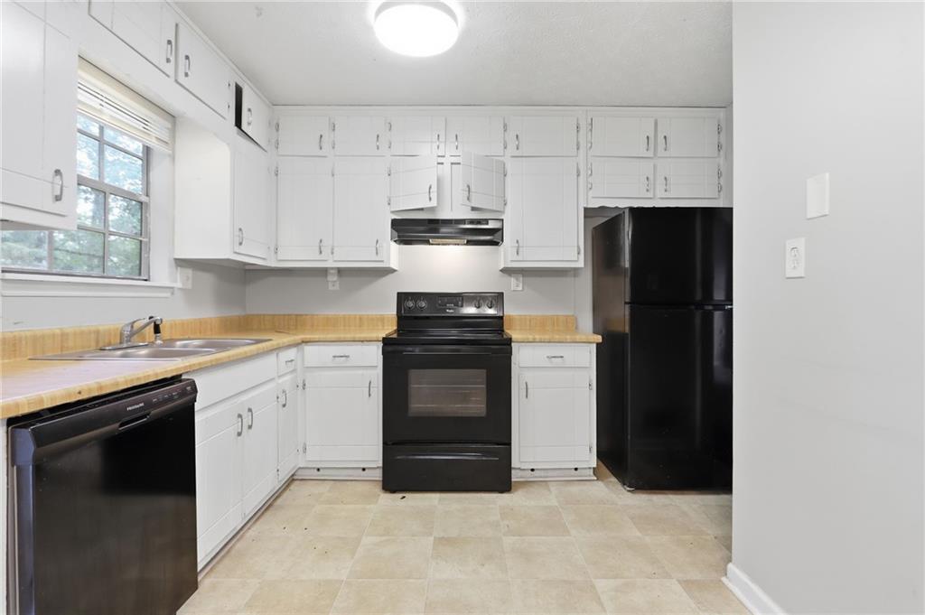 5516 Liberty Road Union City GA 30291