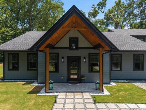 381 Parks Drive Ellijay GA 30536
