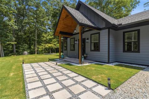 381 Parks Drive Ellijay GA 30536