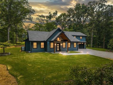 381 Parks Drive Ellijay GA 30536