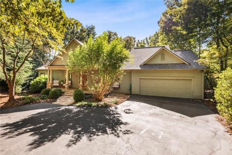 33 Kingfisher Point Big Canoe GA 30143
