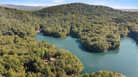 33 Kingfisher Point Big Canoe GA 30143