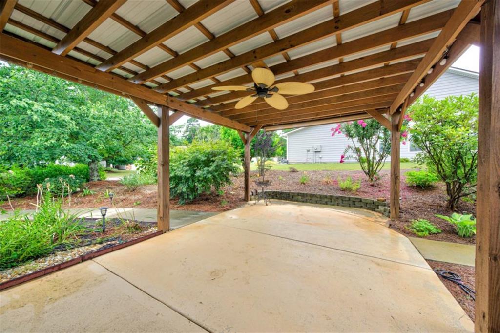305 Victory Circle Commerce GA 30529