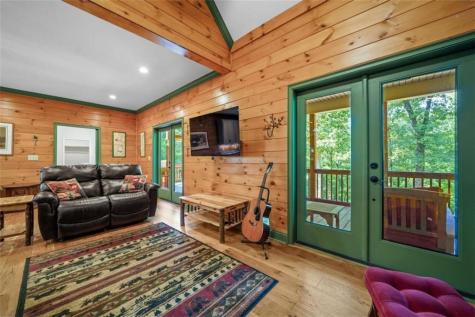 70 Clear Creek Valley Drive Ellijay GA 30536