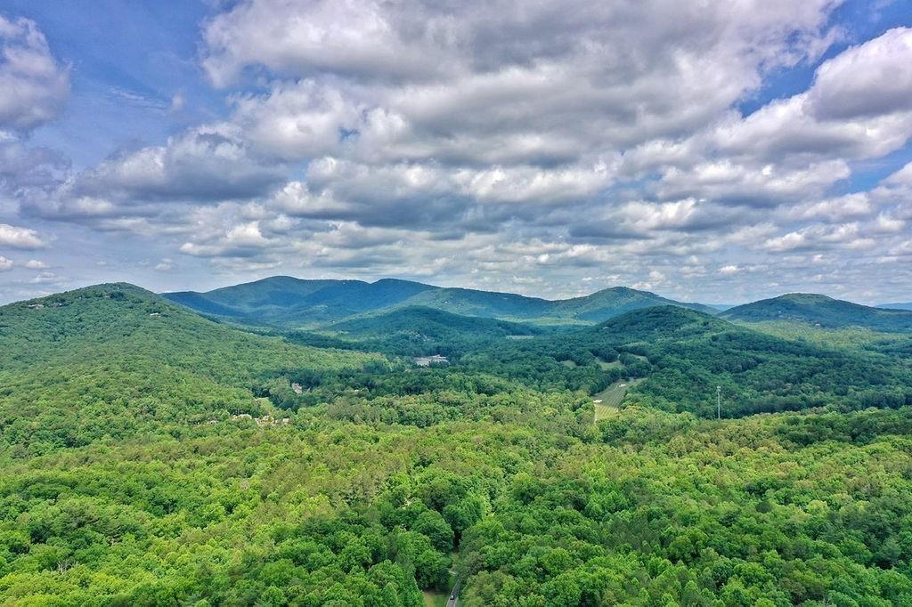 110 Sleeping Fawn Knoll Big Canoe GA 30143