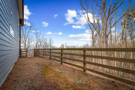 1016 Twisted Oak Road Talking Rock GA 30175