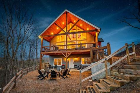 1016 Twisted Oak Road Talking Rock GA 30175