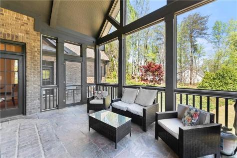 492 Jonney Thomas Road Cleveland GA 30528
