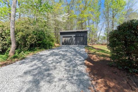 492 Jonney Thomas Road Cleveland GA 30528