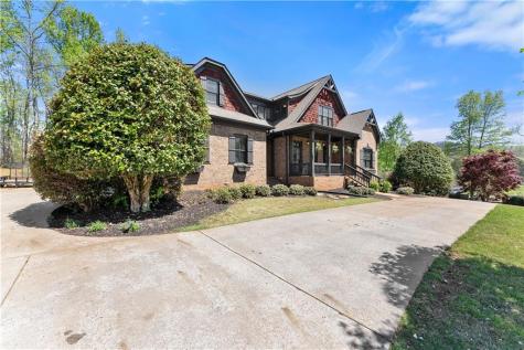 492 Jonney Thomas Road Cleveland GA 30528
