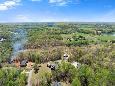 492 Jonney Thomas Road Cleveland GA 30528