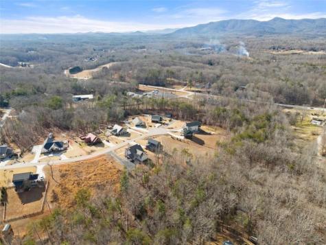 94 Boulder Lane Cleveland GA 30528