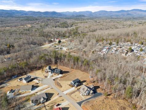 94 Boulder Lane Cleveland GA 30528