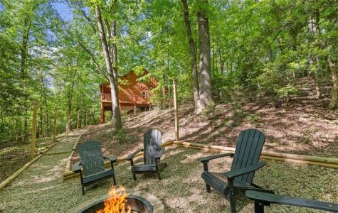 2239 Dean Mountain Road Cleveland GA 30528