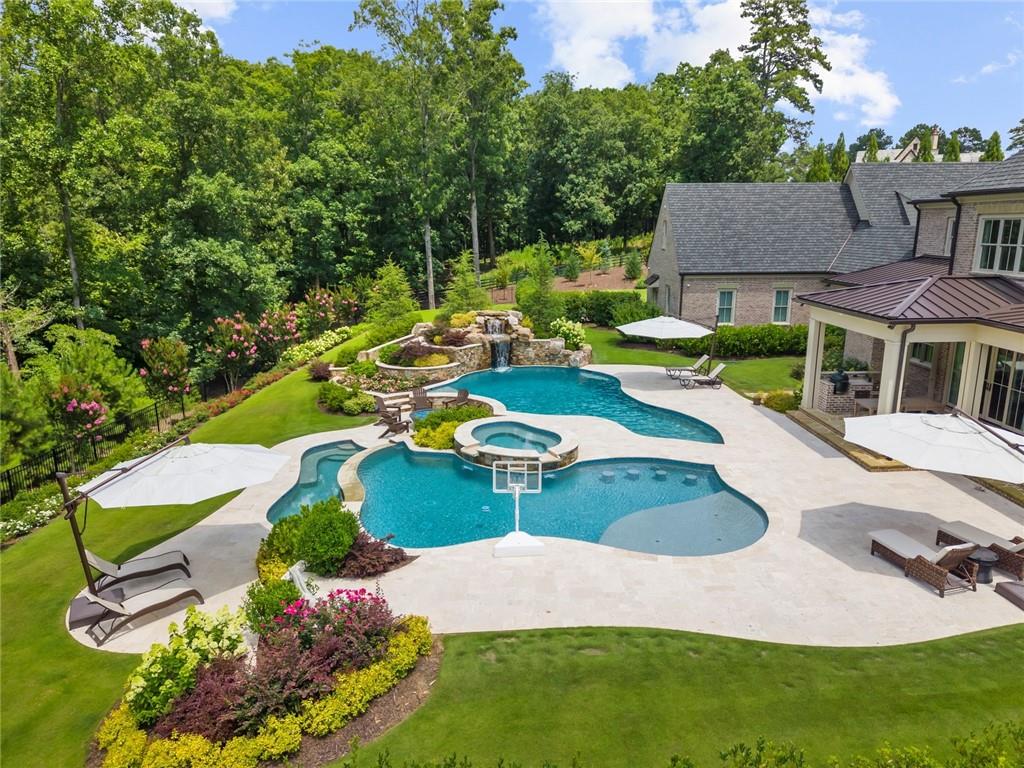 570 Lost River Bend Milton GA 30004