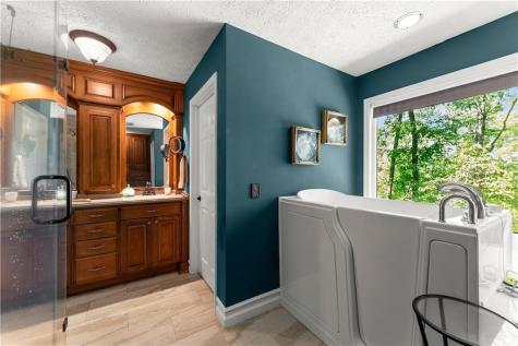 501 High Meadow Lakes Clarkesville GA 30523