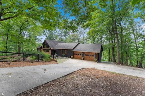 501 High Meadow Lakes Clarkesville GA 30523