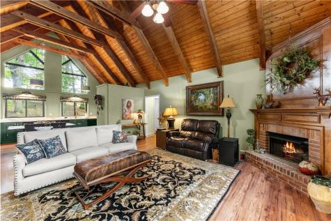 501 High Meadow Lakes Clarkesville GA 30523