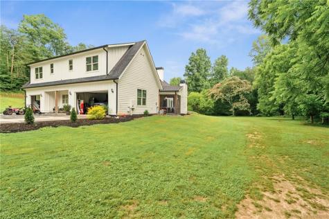 1485 Duffy Grizzle Road Dahlonega GA 30533
