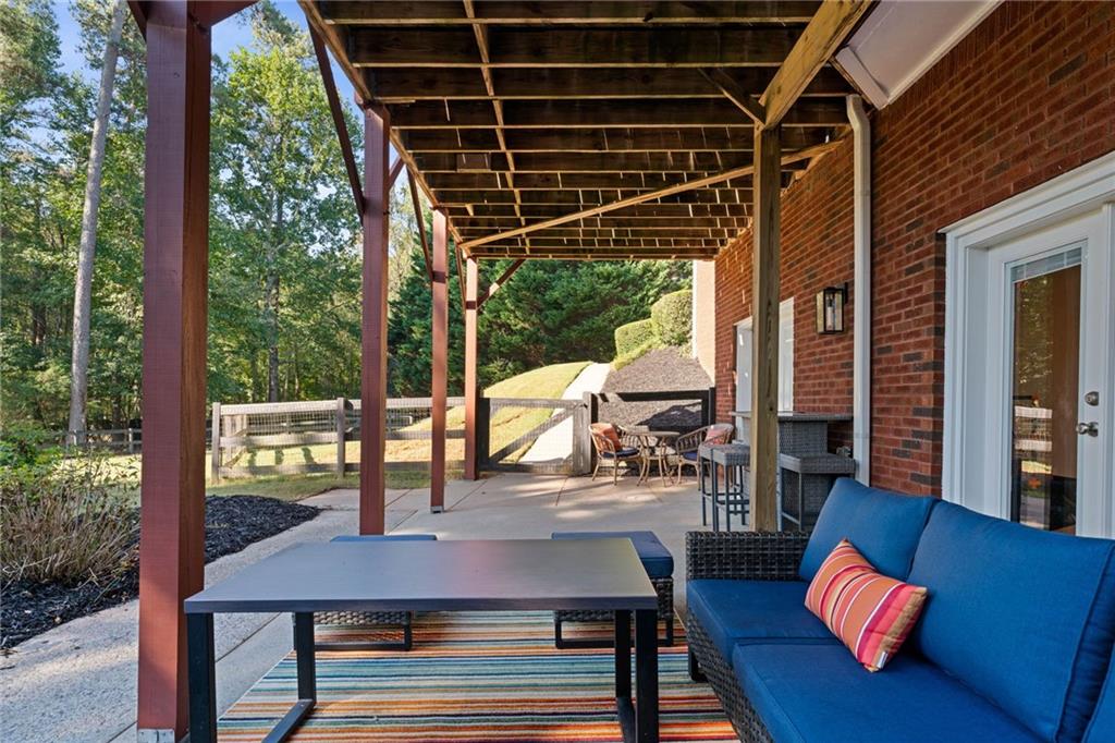 305 Ivy Brook Court Alpharetta GA 30004