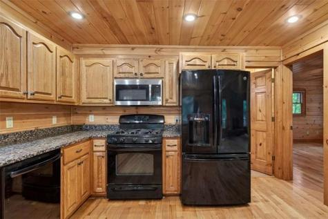 648 Stuart Mountain Road Mineral Bluff GA 30559