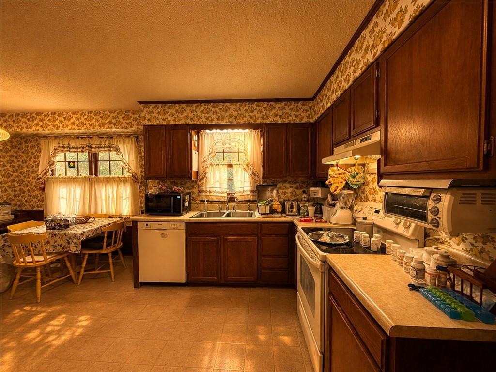 25 Montre Circle SE Silver Creek GA 30173