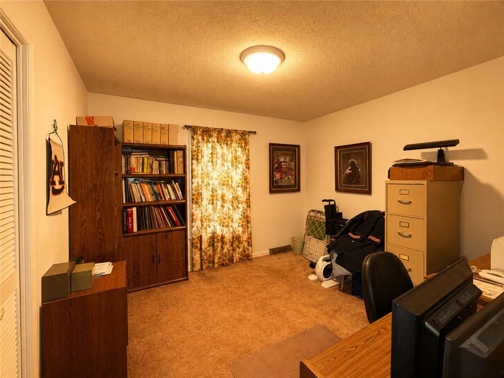 25 Montre Circle SE Silver Creek GA 30173