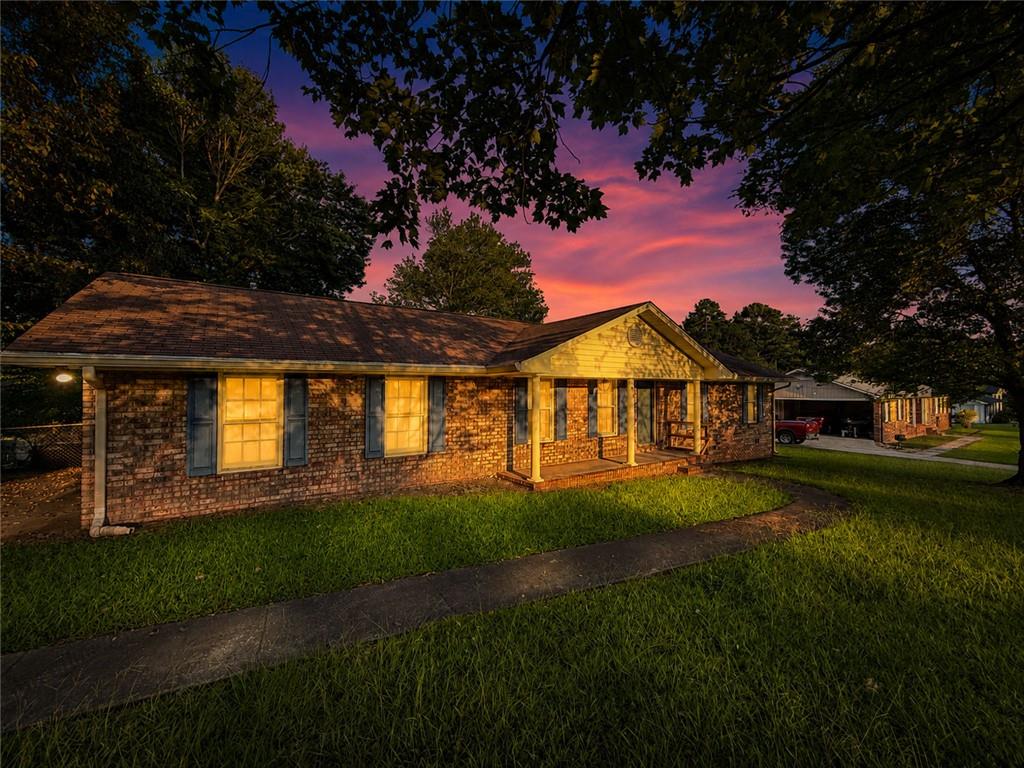 25 Montre Circle SE Silver Creek GA 30173