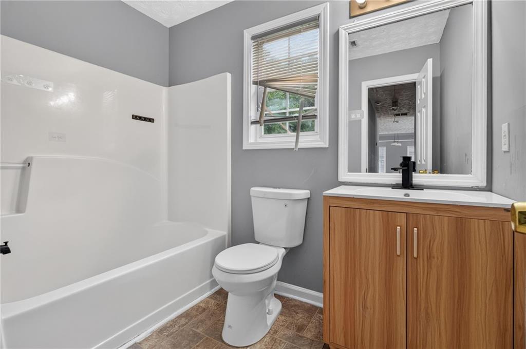 2364 Fallbrook Court Duluth GA 30096