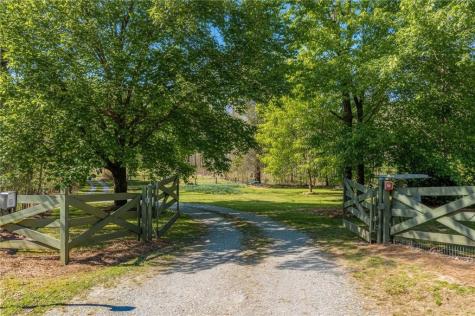 3349 Whitepath Road Ellijay GA 30540