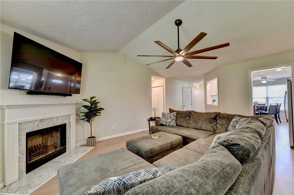 5295 Hillcrest Glenn Drive Sugar Hill GA 30518