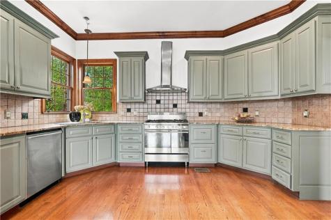 100 Foxpaw Leaf Court Ellijay GA 30536