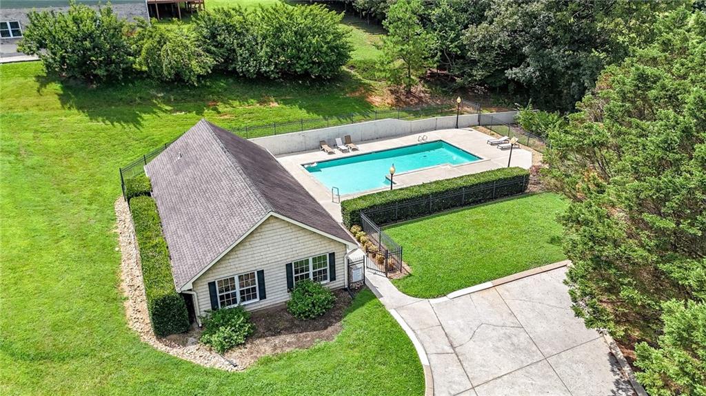 325 Highland Pointe Drive Cohutta GA 30710
