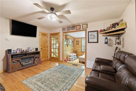 10 Florida Avenue Clayton GA 30525