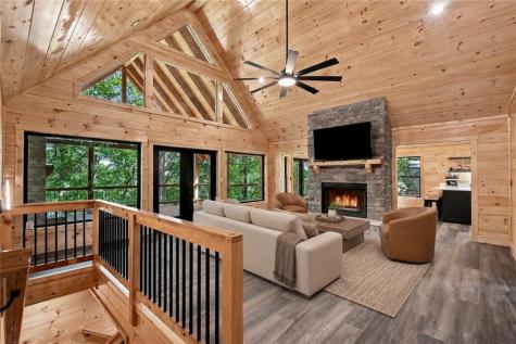 970 Mountain Oak Road Ellijay GA 30536