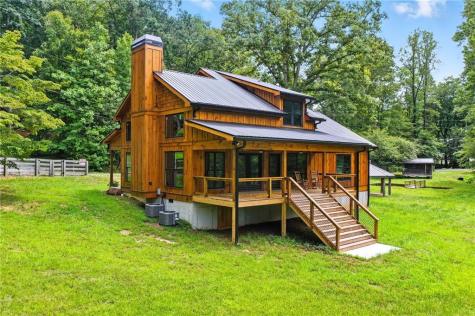 579 Twin Mountain Lake Circle Talking Rock GA 30175